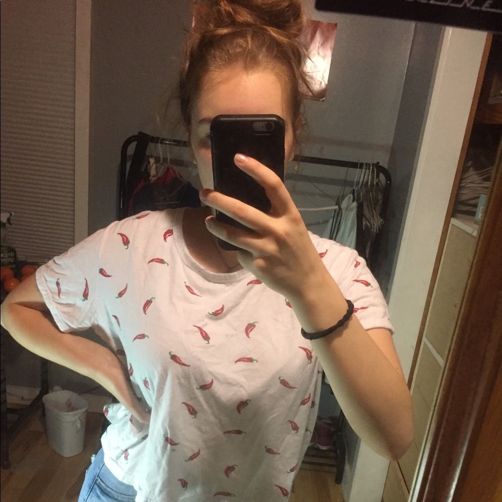 Oversized white chili shirt